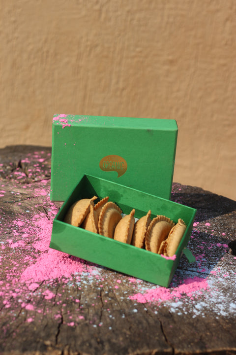 Baked Gujiya | Box of 8pcs